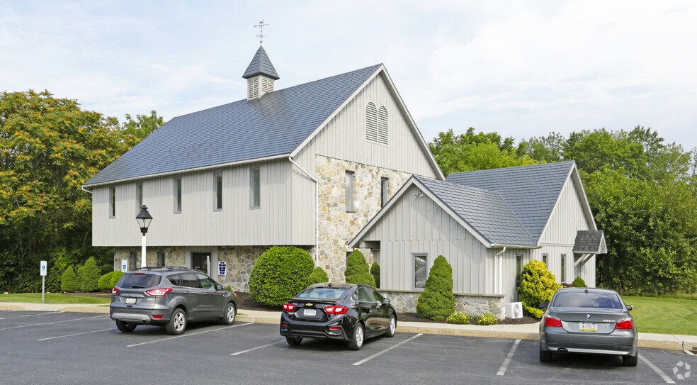 More Photos Of 2205 Oregon Pike, Lancaster Office For Lease