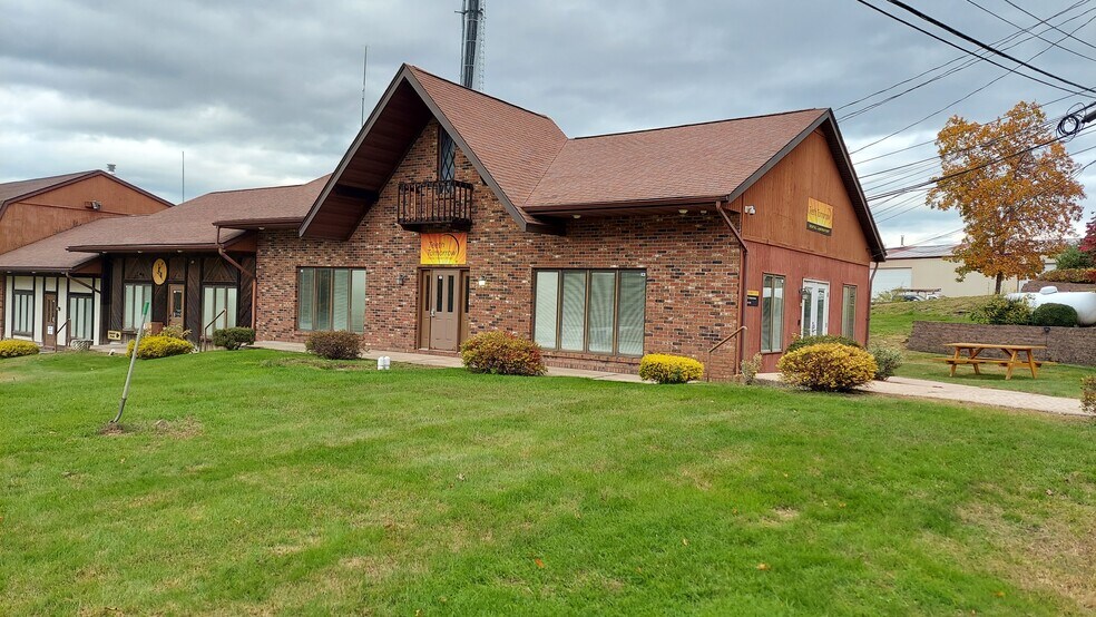 More Photos Of 33 Basin Rd, West Hurley Medical For Lease