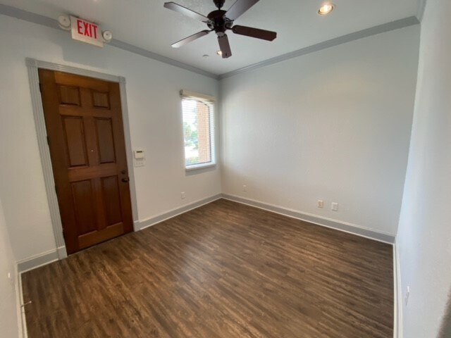 More Photos Of 11123 McCracken Cir, Cypress Office For Sale