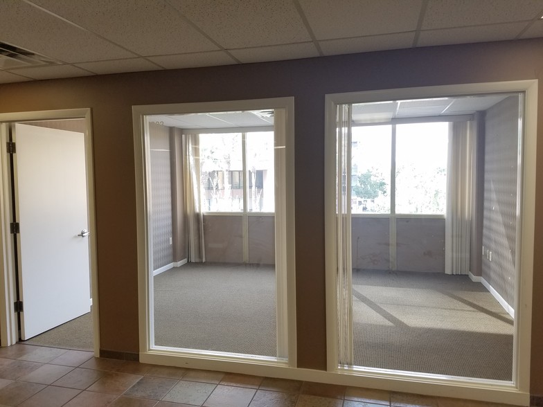 More Photos Of 55 E Thomas Rd, Phoenix Office For Sale