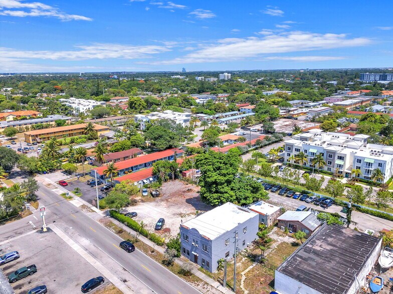 More Photos Of 2135-2237 Washington St, Hollywood Apartments For Sale