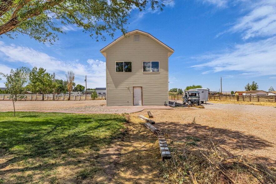 More Photos Of 135 E 200 N, Kanosh Hospitality For Sale