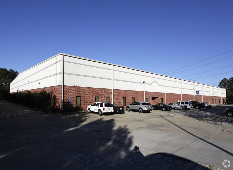 More Photos Of 8105 Cobb Center Dr, Kennesaw Warehouse For Lease
