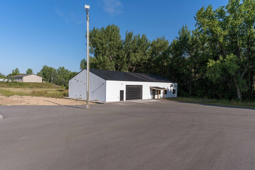 More Photos Of 3327 E Fir Ave, Fergus Falls Industrial For Sale