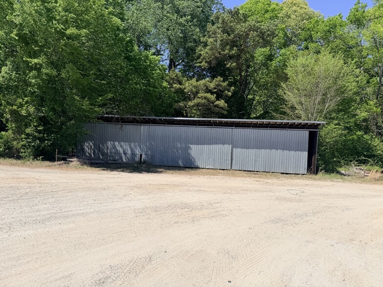 More Photos Of 2570 Needmore Rd, Woodleaf Warehouse For Sale