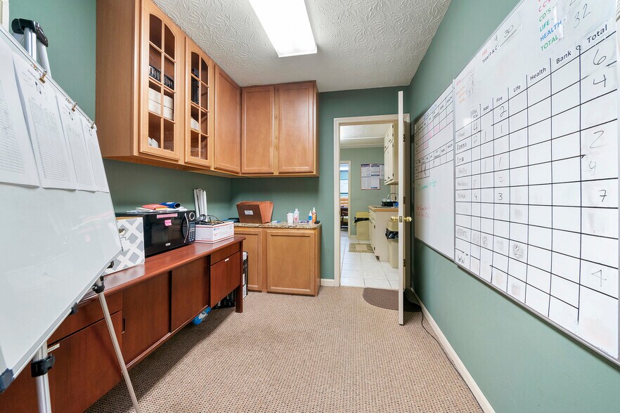 More Photos Of 125-145 E Georgia Ave, Fayetteville Freestanding For Sale