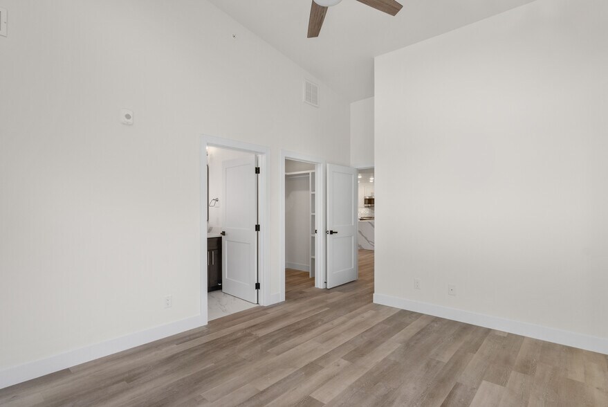 More Photos Of 1308 Snowberry Ln, Louisville Apartments For Sale