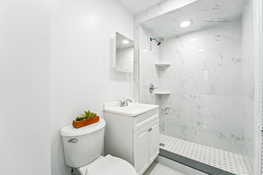 More Photos Of 283 GRIFFITH St, Jersey City Apartments For Sale