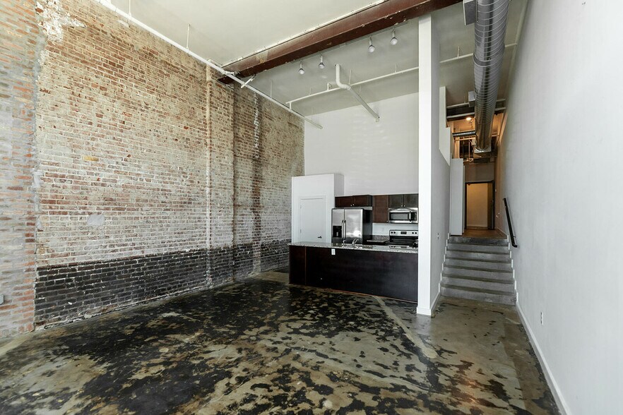 More Photos Of , Memphis Multifamily For Sale
