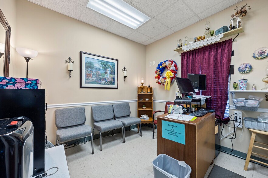 More Photos Of 440 SW Perimeter Glen, Lake City Medical For Sale