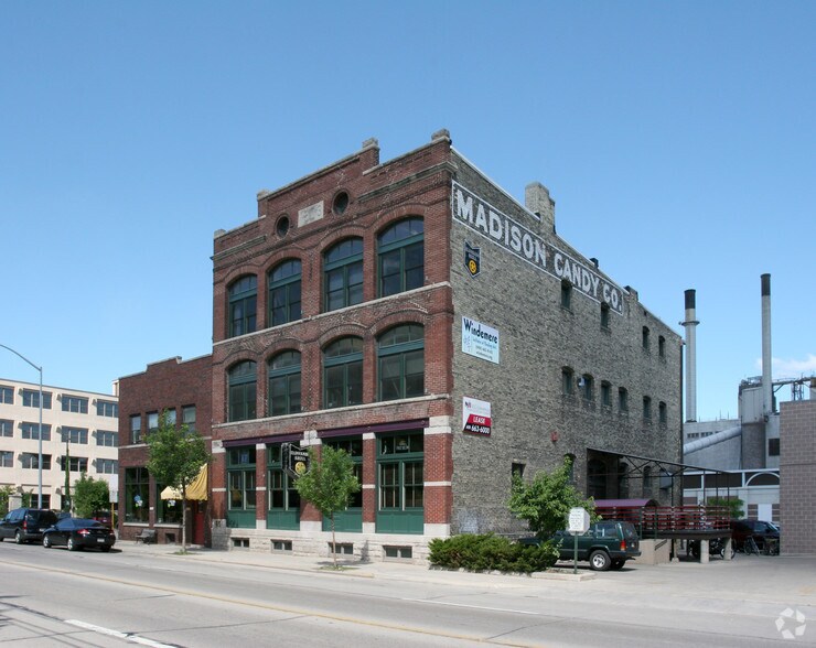 More Photos Of 744 Williamson St, Madison Storefront Retail Office For Lease