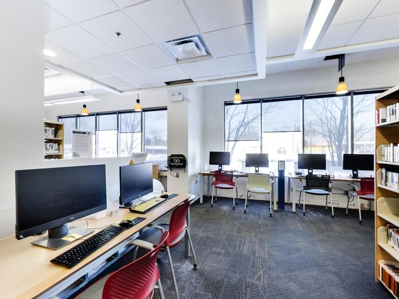 More Photos Of 540 Plains Rd E, Burlington Apartments For Sale