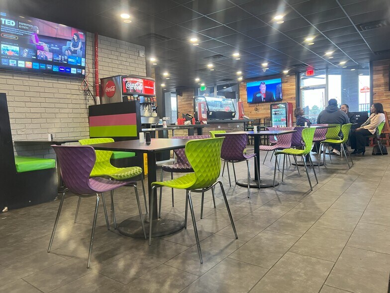 More Photos Of 6197 Greenwood Rd, Shreveport General Retail For Sale