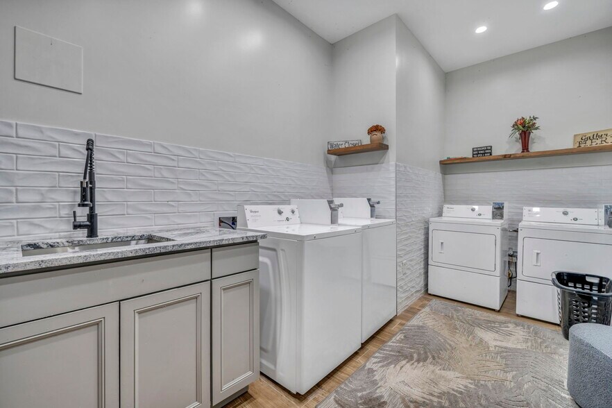 More Photos Of 12065 Edgewater Dr, Lakewood Apartments For Sale