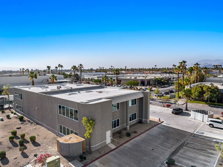 More Photos Of 77530 Enfield Ln, Palm Desert Service For Lease