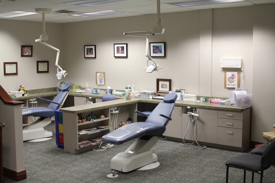 More Photos Of 70-84 Remick Blvd, Springboro Office For Sale