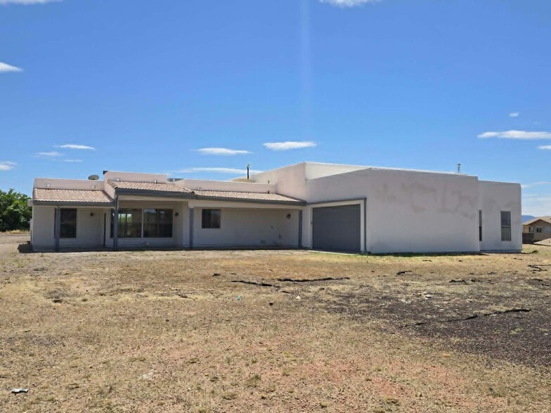 More Photos Of 3760 E Airport Dr, Rimrock Specialty For Sale