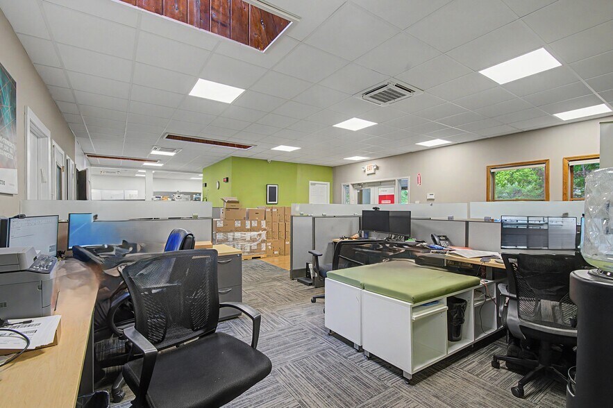 More Photos Of 11 Abrams Rd, Central Valley Office For Lease