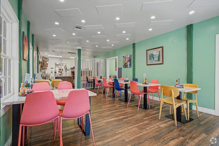 More Photos Of 14554 Big Basin Way, Saratoga Storefront Retail Office For Lease
