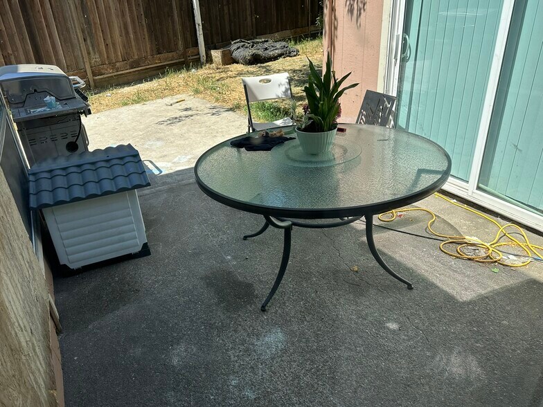 More Photos Of 3423-3425 Charleston Ct, Stockton Apartments For Sale