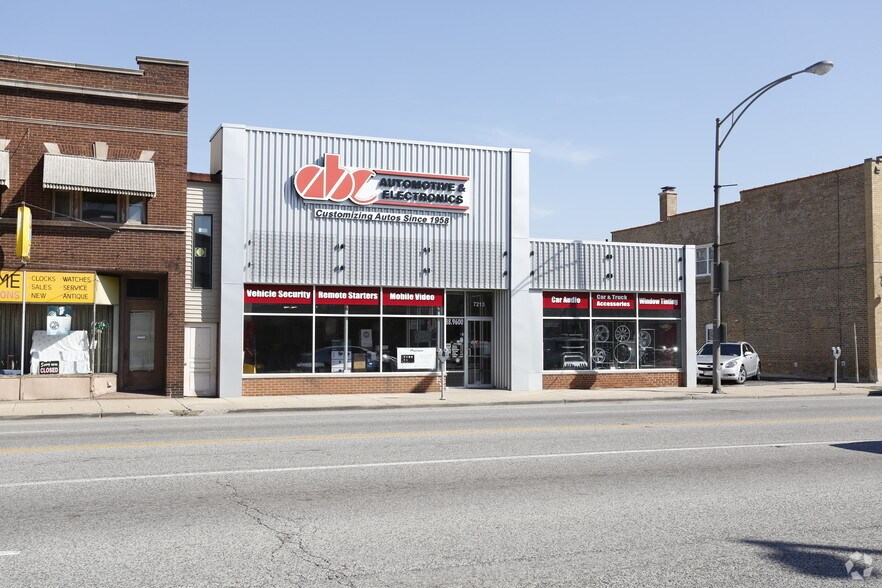 More Photos Of 7213 W Roosevelt Rd, Forest Park Storefront For Sale