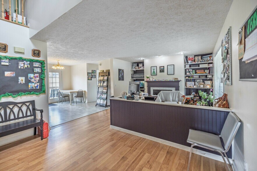 More Photos Of 396 New Leicester Hwy, Asheville Office For Sale