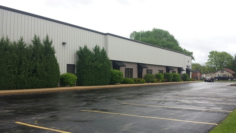 Primary Photo Of 43W900 IL Route 64, Maple Park Warehouse For Lease