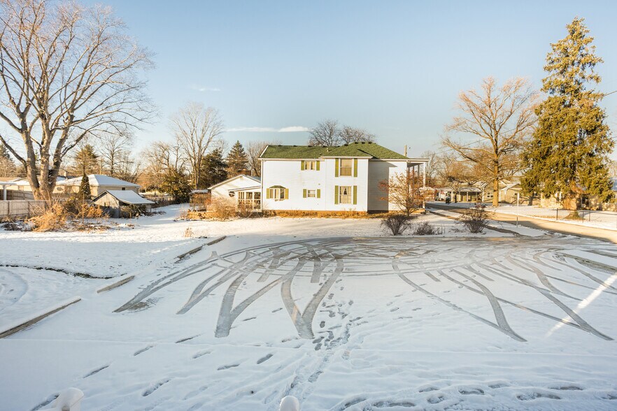 More Photos Of 502 W Main St, Danville Office For Sale