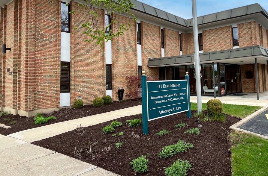 Primary Photo Of 111 E Jefferson Ave, Naperville Office For Lease