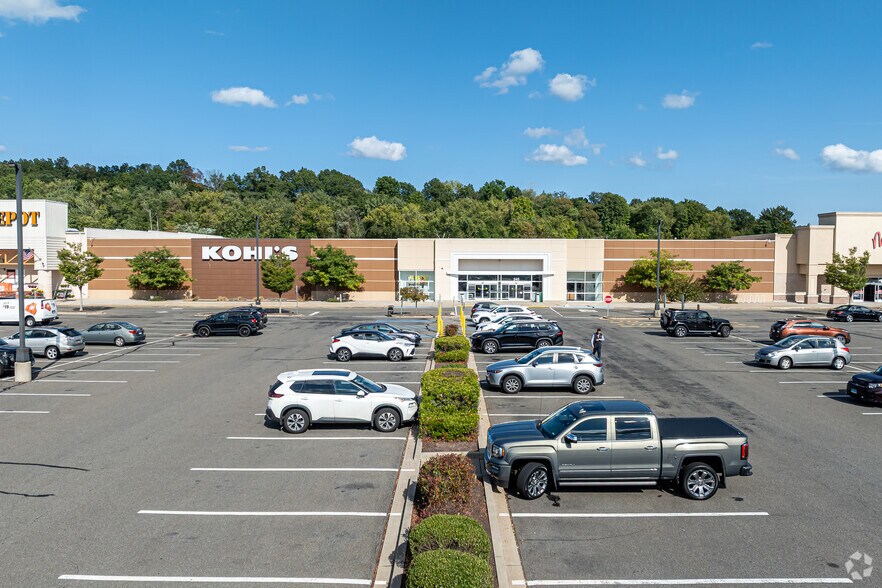 Primary Photo Of 225-273 Wilbur Cross Hwy, Berlin Unknown For Lease