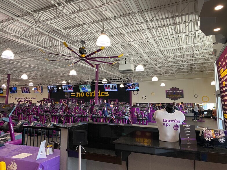 More Photos Of 9723 Jefferson Davis Hwy, Fredericksburg Health Club For Sale