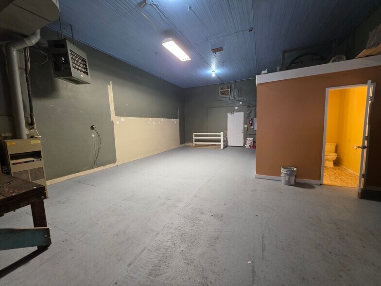 More Photos Of , Ellsworth General Retail For Sale
