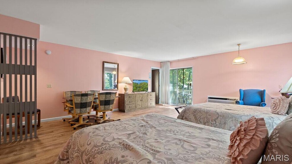 More Photos Of 35 Walkers Cay Drive, Osage Beach Apartments For Sale
