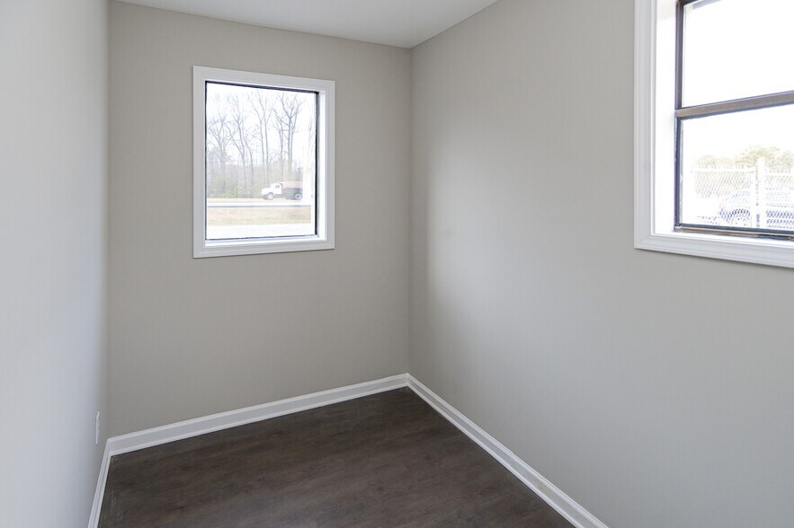 More Photos Of 9582 Heart of Dixie hwy, Arab Self Storage For Sale