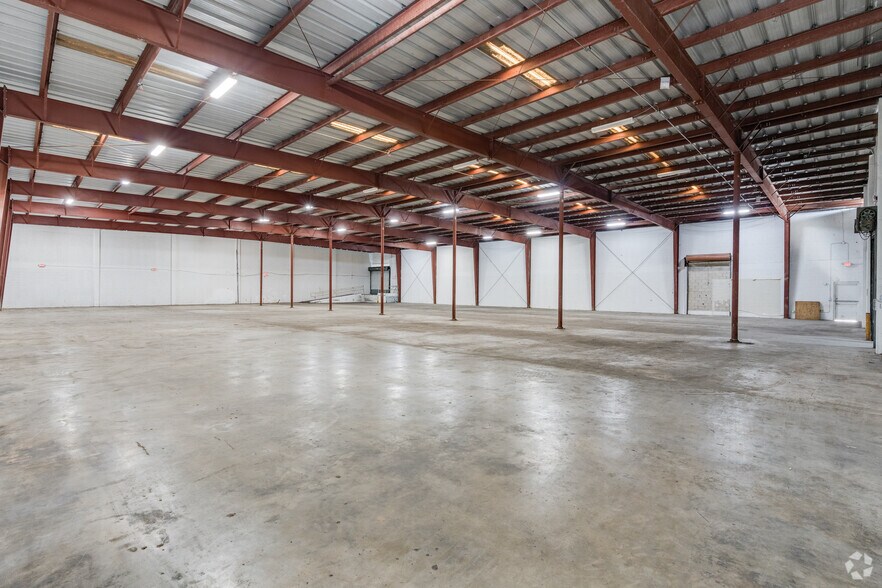 More Photos Of 3500 NW 77th Ct, Doral Warehouse For Sale