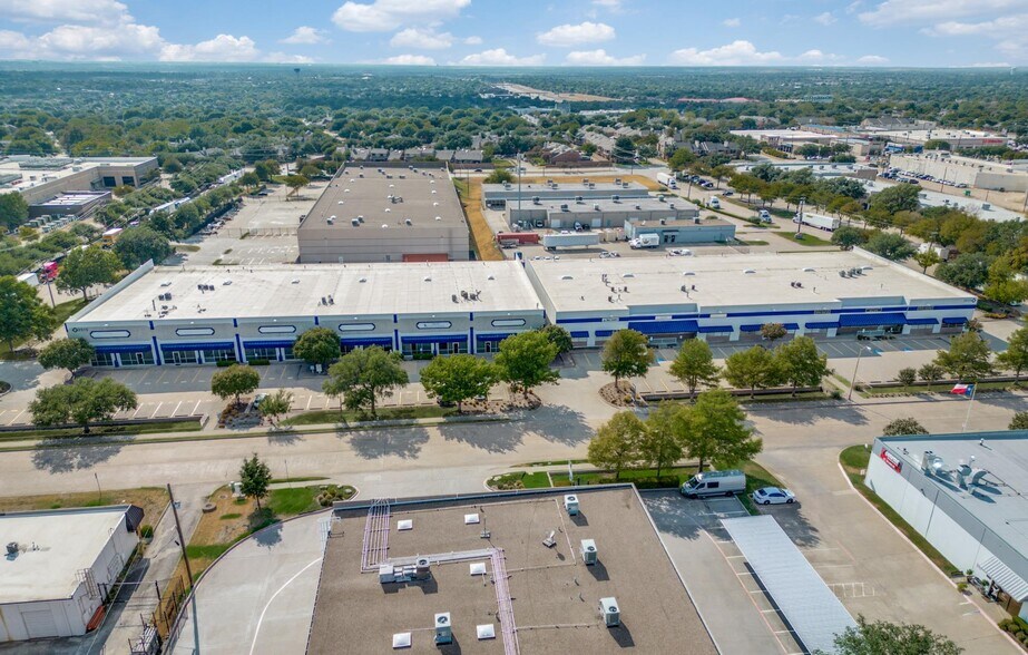 More Photos Of 2515 Tarpley Rd, Carrollton Light Manufacturing For Lease