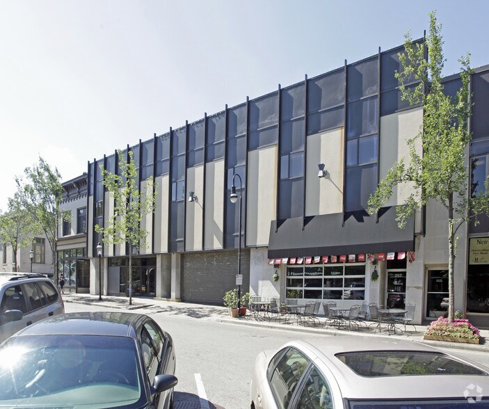 Primary Photo Of 255-257 W Broadway, Waukesha Office For Lease