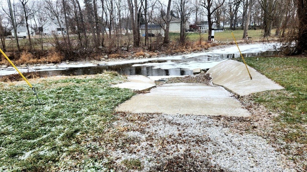 More Photos Of 3988 N Dixie Hwy, Monroe Service Station For Sale