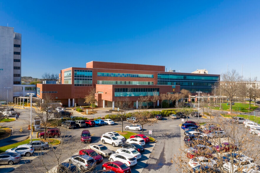 Primary Photo Of 818 St Sebastian Way, Augusta Medical For Lease