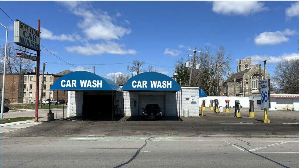 Primary Photo Of 14615 E Jefferson Ave, Detroit Carwash For Sale