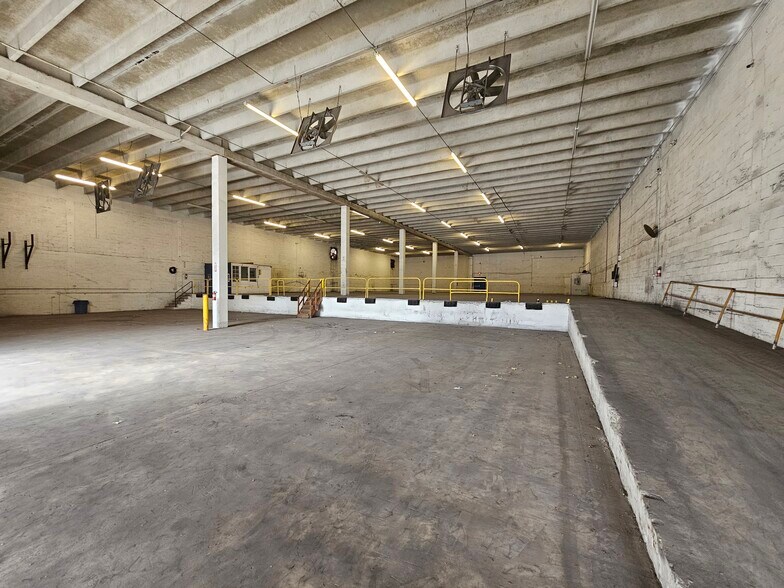 More Photos Of 117 NW 3rd Ave, Dania Warehouse For Lease