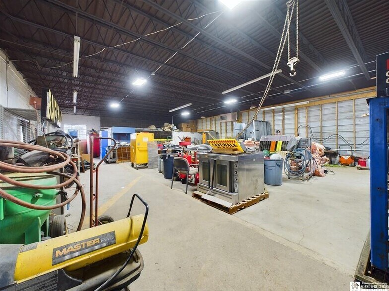 More Photos Of 1621 Washington St, Olean Auto Repair For Sale