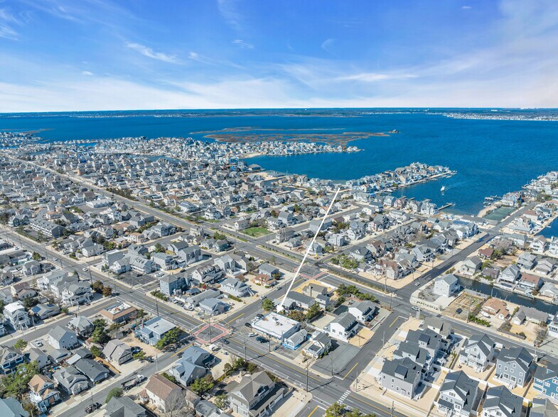 More Photos Of 551 NJ Ave, Mantoloking Freestanding For Sale