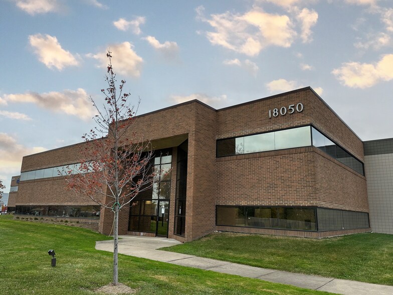Primary Photo Of 18070 15 Mile Rd, Fraser Office For Lease