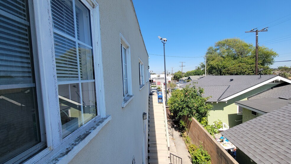 More Photos Of 2415 E 7th St, Long Beach Apartments For Sale