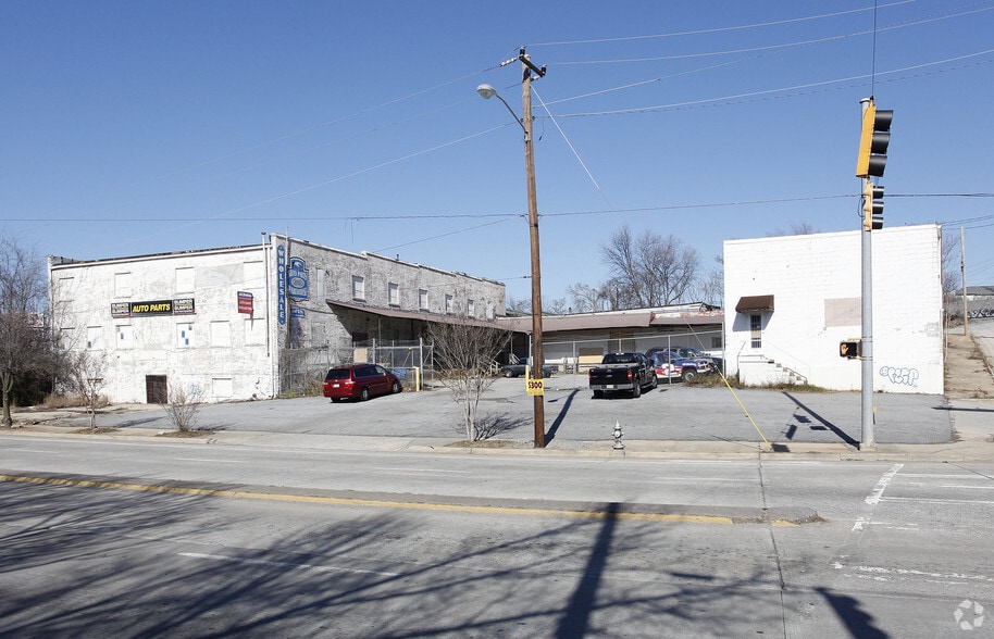 Primary Photo Of 515 Ralph David Abernathy Blvd SW, Atlanta Manufacturing For Lease