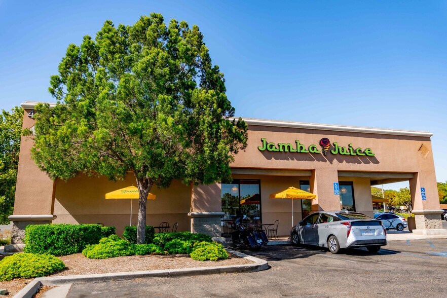 More Photos Of 40930-41090 California Oaks Rd, Murrieta Unknown For Lease