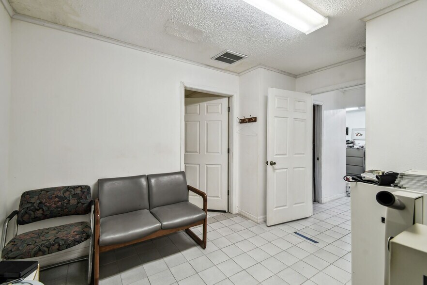 More Photos Of 10129 Little Rd, New Port Richey Medical For Sale
