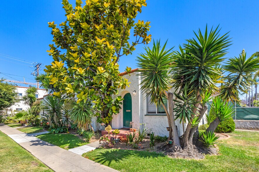 Primary Photo Of 3749 4th Ave, San Diego Multifamily For Sale