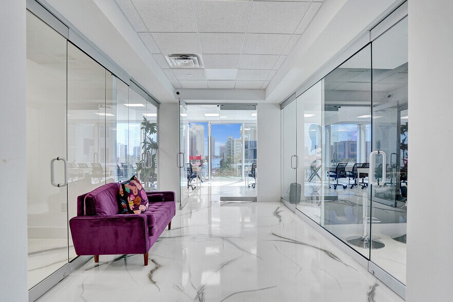More Photos Of 18851 NE 29th Ave, Aventura Office For Lease